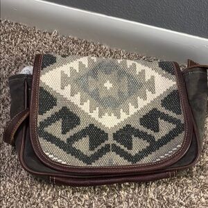 Geometric Patterned Shoulder Bag